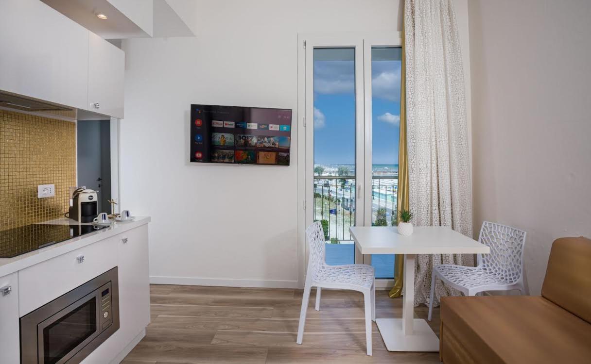 Miami Suite Hotel 벨레지아아지마리나 외부 사진